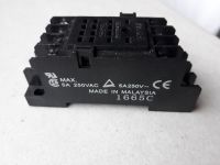 Podstawka do przekaznika