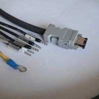 Kable do serwonapędów OMRON R88A-CA1E005BF-E i R88A-CRKC003NR-E