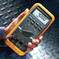 FLUKE 787 multimetr cyfrowy TRMS kalibrator pętli